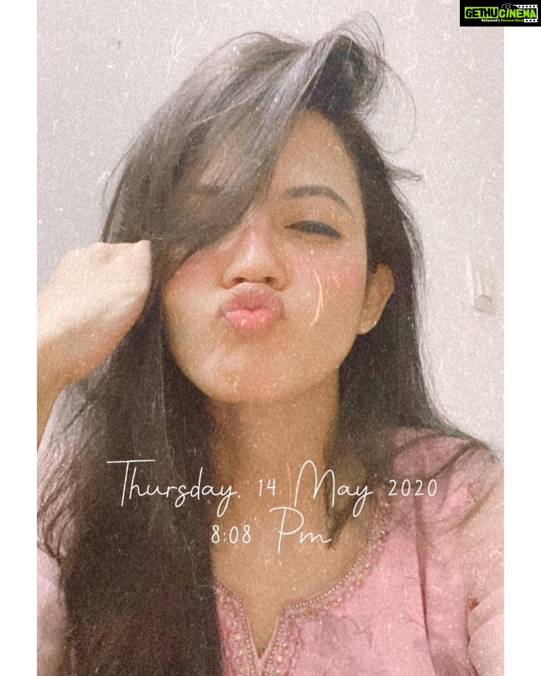 Aparna Das Instagram - Trying to look on the pink side of life ✨