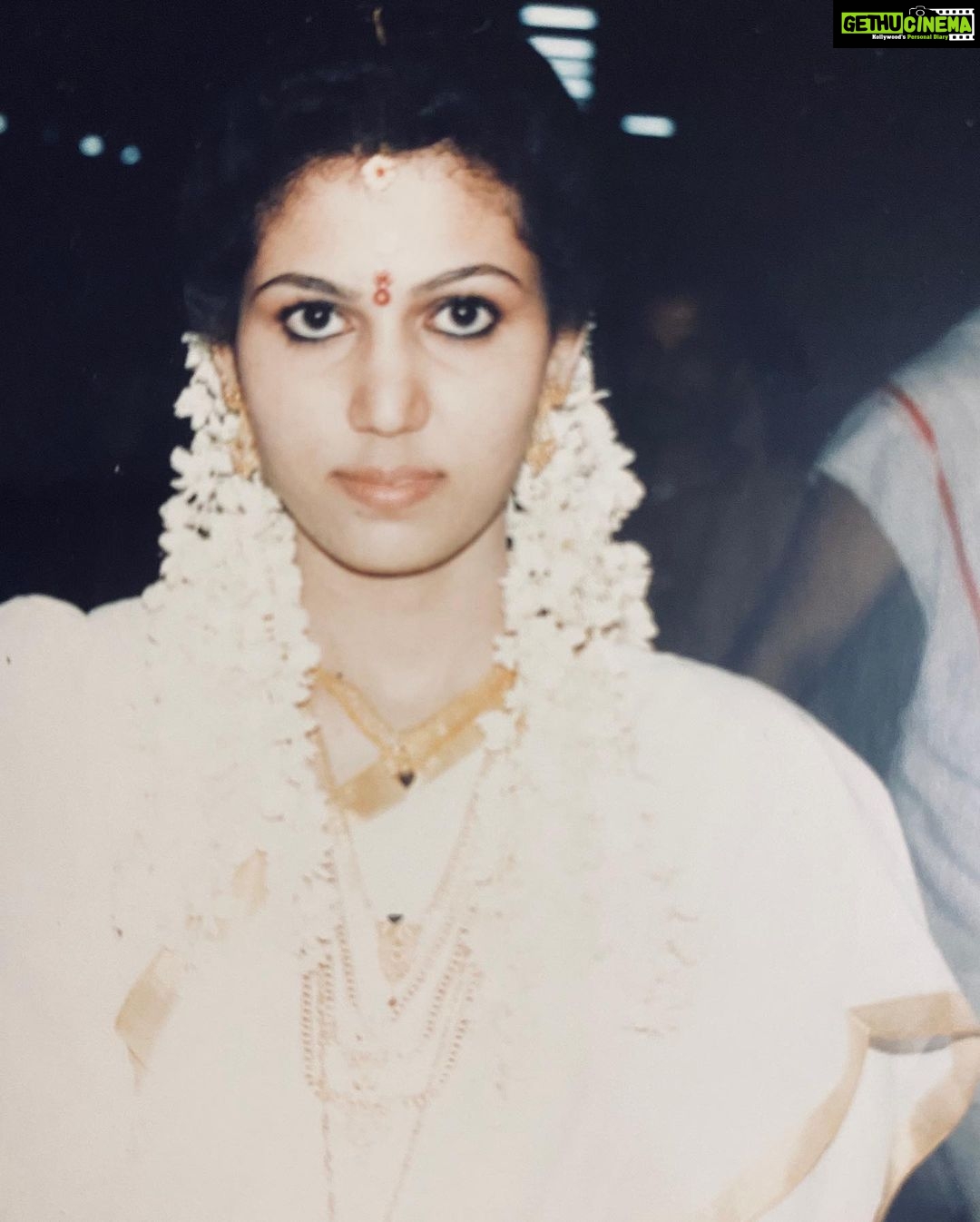 Aparna Das Instagram - Swipe left ➡️ Just Amma & Me 👩👧