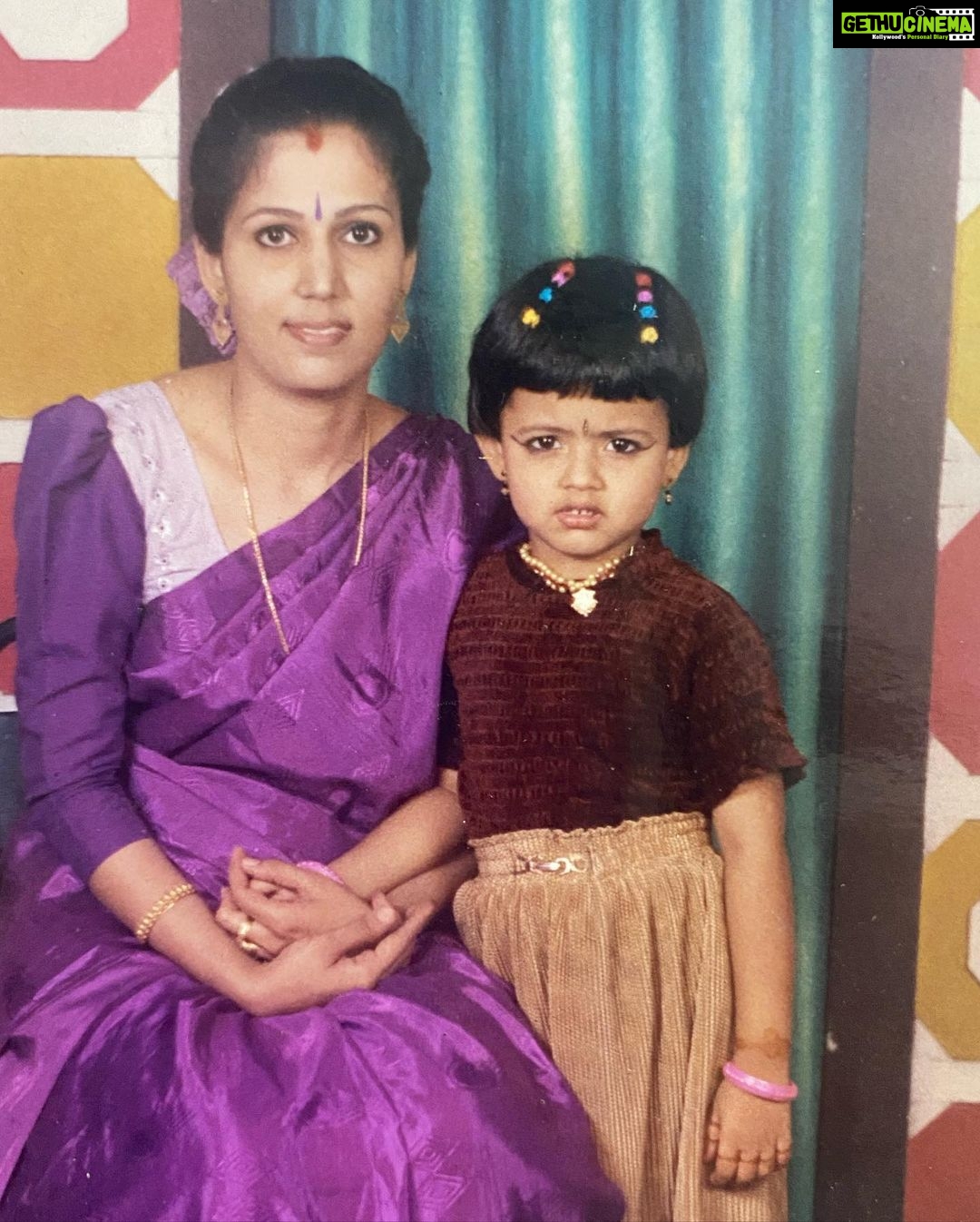 Aparna Das Instagram - Swipe left ➡️ Just Amma & Me 👩👧