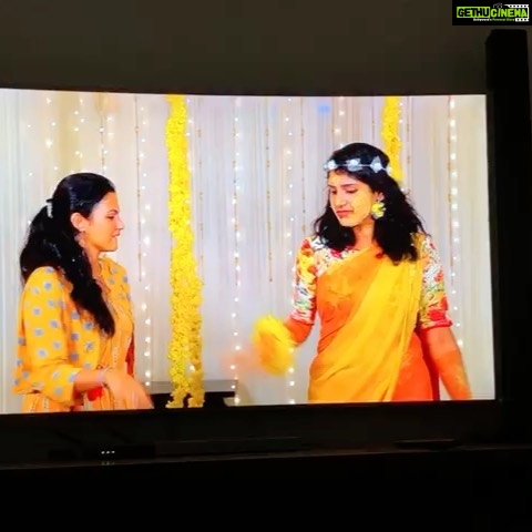 Aparna Das Instagram - Dancing on ur best friend’s wedding ❤️❤️❤️ @lakshmi_a_nair there is no one like you lachuuuuuuu 😘 I LOVE YOU and I MISS YOU.