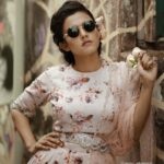 Aparna Das Instagram - You have to always experiment new new things ! Photography @vishnu_whiteramp 💕 Costume @idhika_dsgns @safadzain Styling @Zohib_zayi Makeup @sintocky Special credits @__keerthana_s