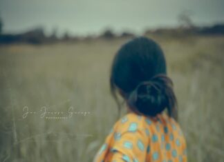Aparna Das Instagram - Follow me 😉 #lovedit #photography #me #nature #photoshoot #swiperight @janjosephgeorge ❤