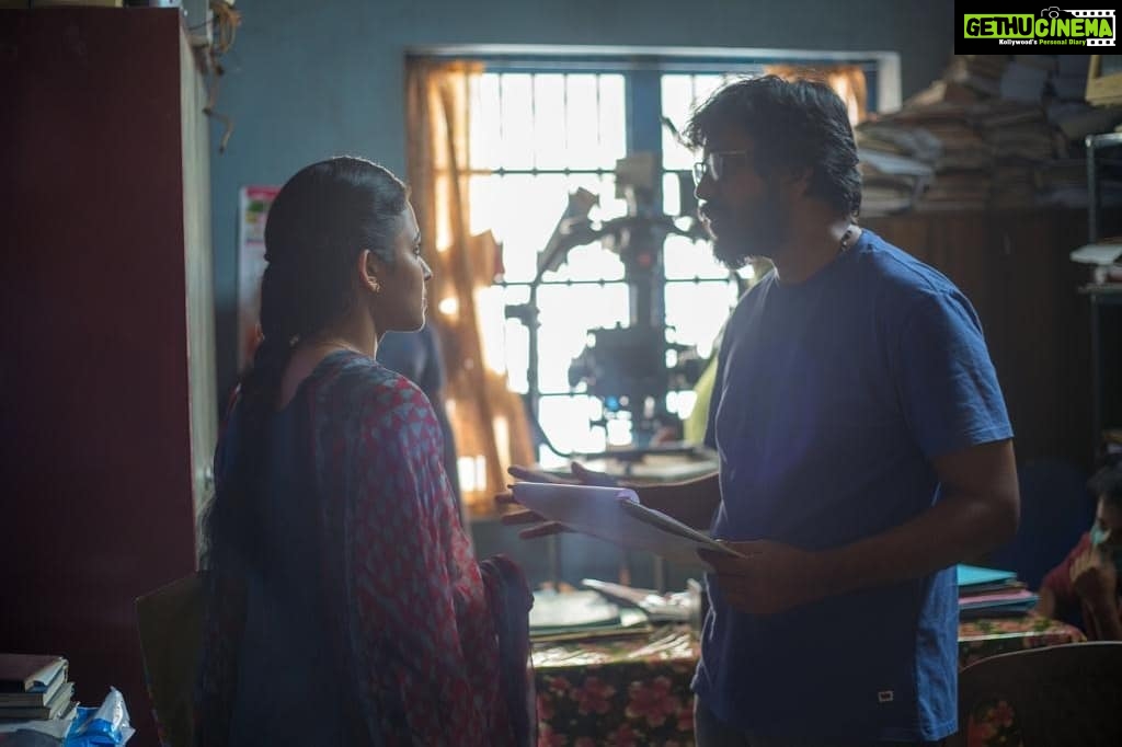 Aparna Das Instagram - Pictures from #Manoharam which I always wanted to post. Memories to cherish forever ❤ #manoharam #behindthescenes #vineethsreenivasan