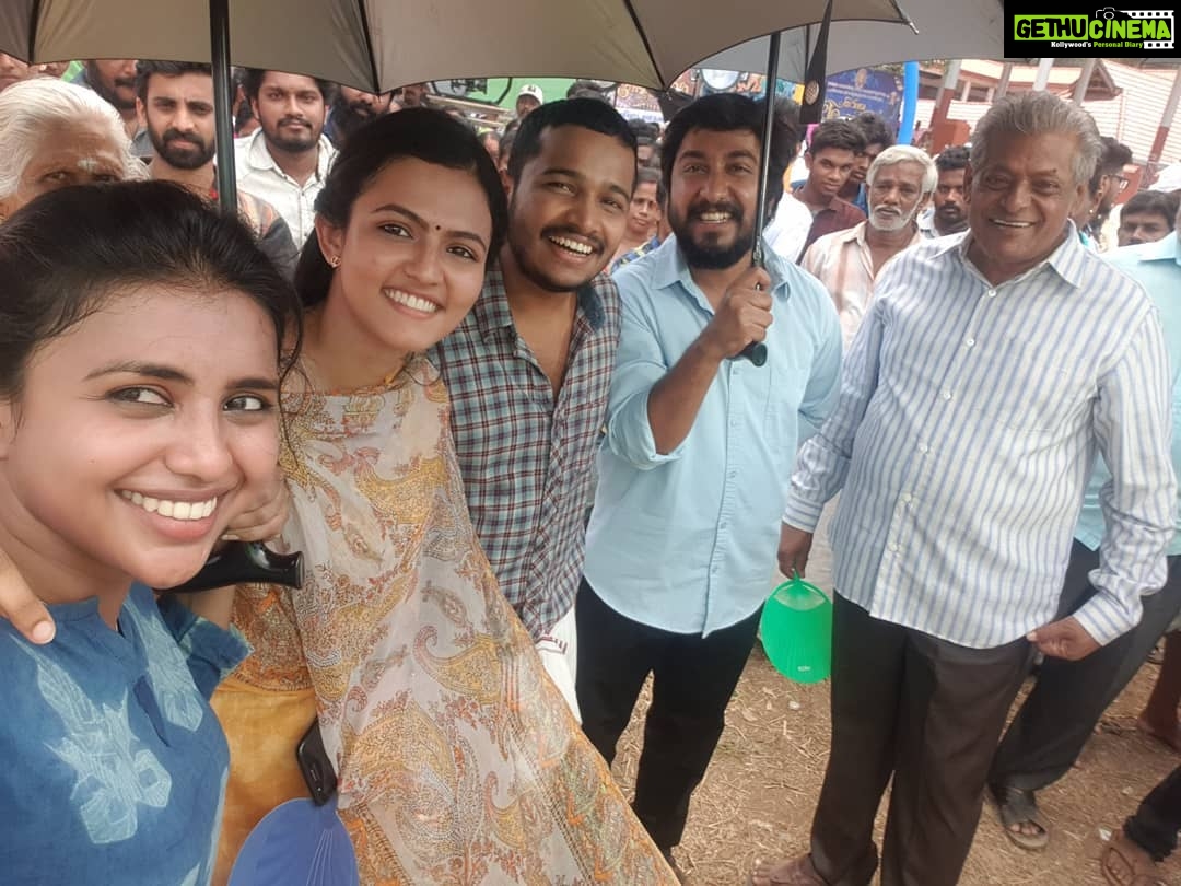 Aparna Das Instagram - Pictures from #Manoharam which I always wanted to post. Memories to cherish forever ❤ #manoharam #behindthescenes #vineethsreenivasan