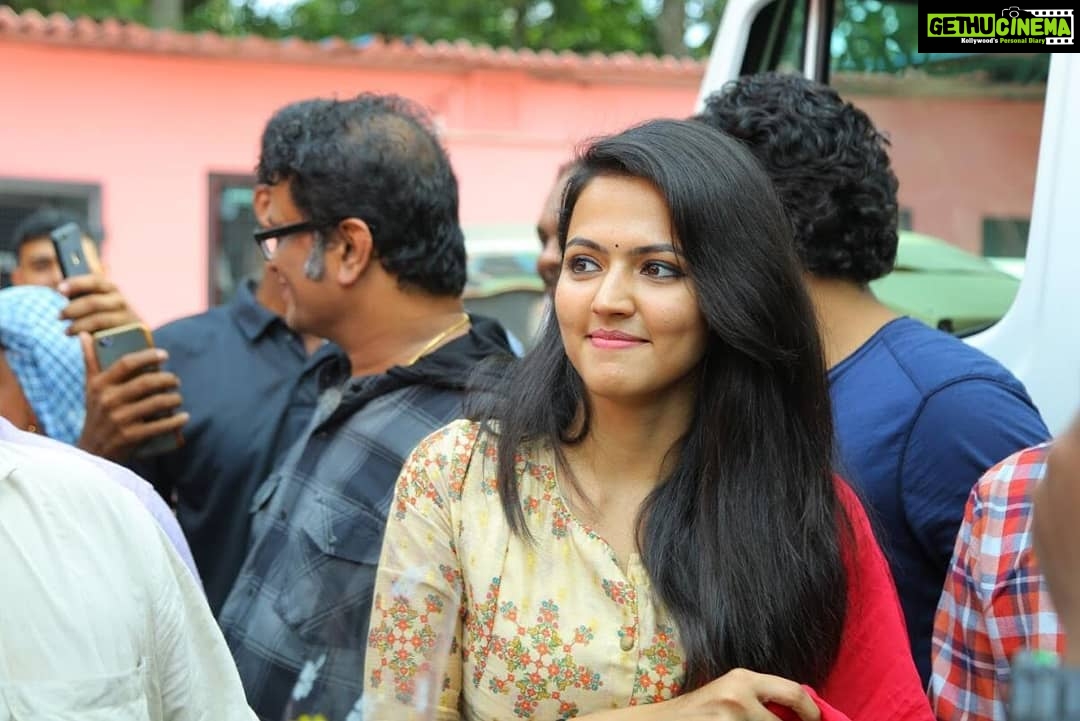 Aparna Das Instagram - Thank you @kuppiyum_paatayum for this click. #manoharampromotions ❤