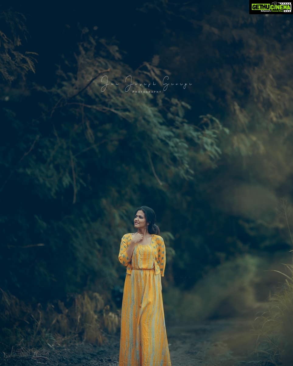 Aparna Das Instagram - It was a beautiful feeling 😊 #bliss #lastone Photography : @janjosephgeorge
