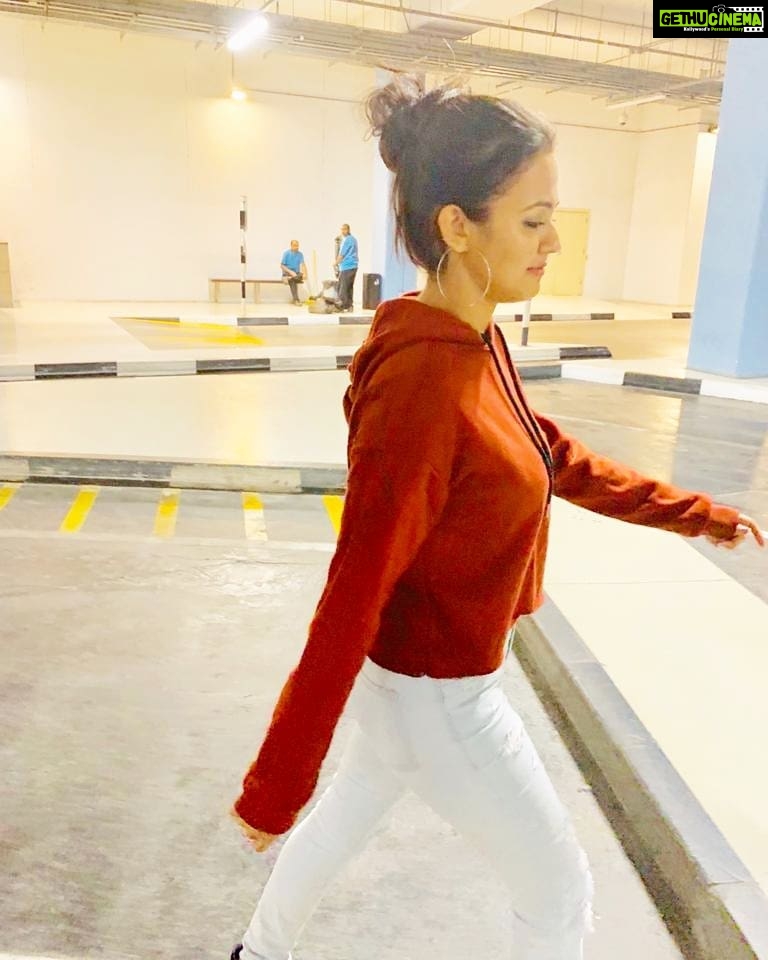 Aparna Das Instagram - Left right left πΆββοΈπΆββοΈ