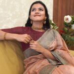 Aparna Das Instagram - Jewelry is the most transformative thing you can wear. And I love how each jewelry from @dcjewellers.official changes the look of the saree I'm wearing ….. from statement jewelry to traditional jewelry. They have an amazing range of collection at very reasonable price Feel good and look good with @dcjewellers.official Find your unique piece at @dcjewellers.official , Thrissur Makeup and hair styling : @makeupbysanakbarsha 👗 @zohibzayi #goldjewellery#jewelry#jewellerydesign#jewellery