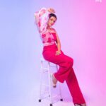 Aparna Das Instagram - Candy crush 🍭😻 . Actress: @aparna.das1 Magazine: @she_india (Tamil) Photography: @stagecraft.photography @nuraphotographyofficial Styled by: @indu_ig MUA: @abhirami_mua Outfit: @beufashions Hairstylist: @vyshalisundaram_hairstylist Earring: @adorebypriyanka Footwear: @taaramitraofficial