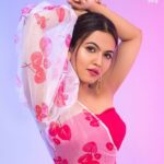 Aparna Das Instagram - Candy crush 🍭😻 . Actress: @aparna.das1 Magazine: @she_india (Tamil) Photography: @stagecraft.photography @nuraphotographyofficial Styled by: @indu_ig MUA: @abhirami_mua Outfit: @beufashions Hairstylist: @vyshalisundaram_hairstylist Earring: @adorebypriyanka Footwear: @taaramitraofficial