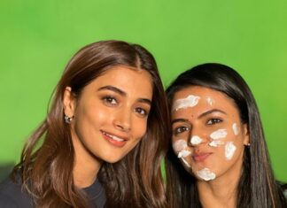 Aparna Das Instagram - My most favorite pictures❤️❤️ Taken on my birthday before the drive 😅😁 #BEAST Clearly u can see I was sooo happyyy at that time ❤️
