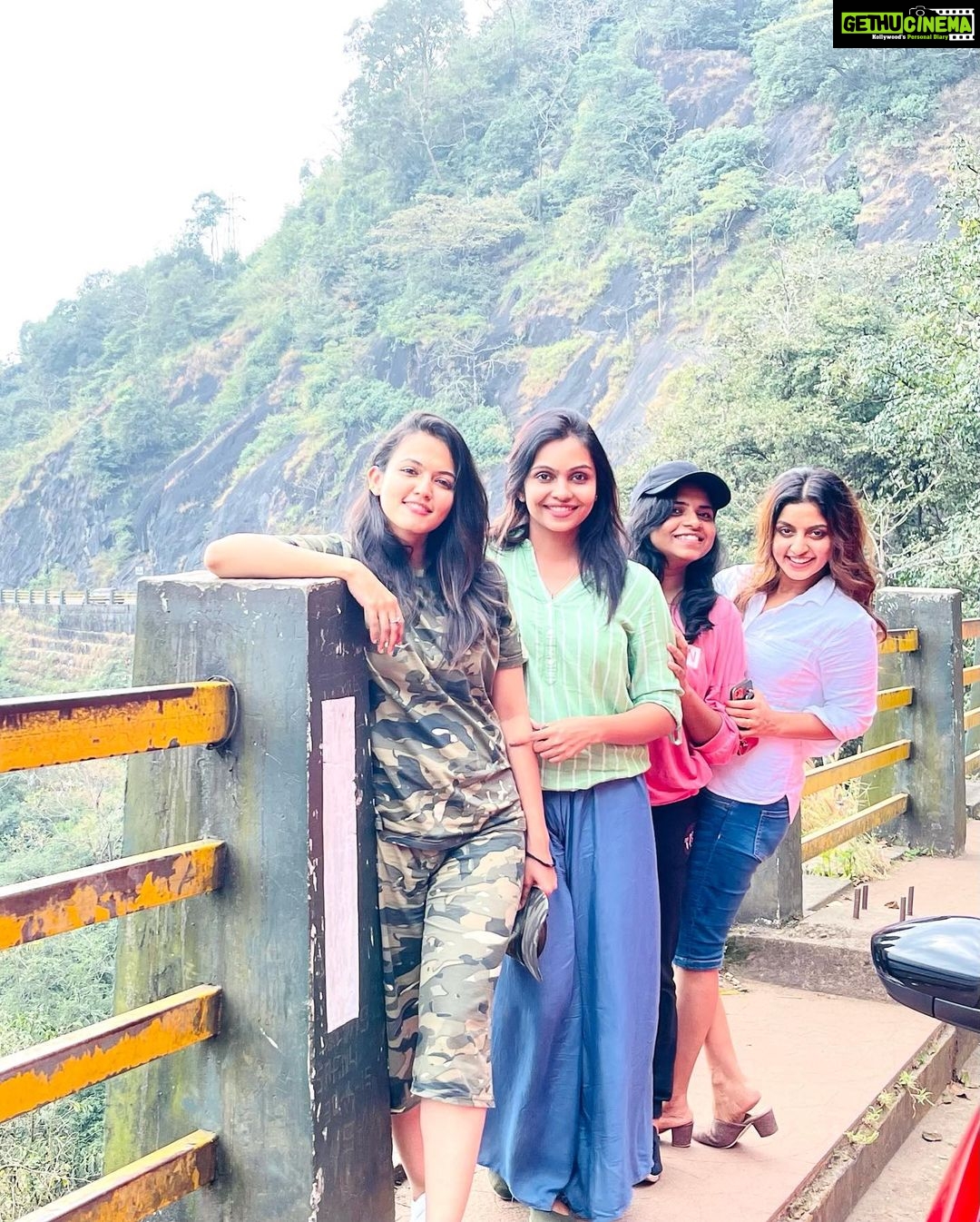 Aparna Das Instagram - Gallery ➡️ Instagram.❤️ @morickapresort