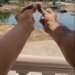 Archana Instagram - Chutki bajate hi... 🤌🏻✨️🪄 . . . #traveldiaries #travellog #couplegoals #udaipur #cheetahgarhresort #udaipur #safari #leopard #reelitfeelit #trending #comments #india #travel #ilovemyindia #rjarchanapania #archanapania #akshaysharma WelcomHeritage Cheetahgarh Resort & Spa