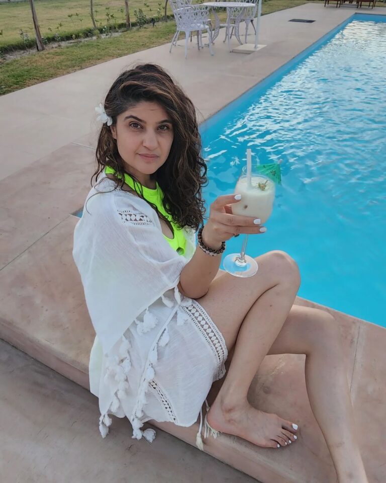Archana Instagram - #neon #girl #always Even if you can't swim get into the water .. it refreshes you in more ways than u will know ... :) #waterbaby #pool #divein WelcomHeritage Cheetahgarh Resort & Spa