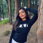 Ashna Zaveri Instagram - Chemistry is great, but eventually your relationship moves out of the laboratory. 💕 — Tim Fargo #seekdeeperconnections