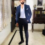 Ashok Selvan Instagram - 🕺🏻”Hey, I put a new suit* on And suddenly everything is right.” Big shout out to @osmanabdulrazak and @wardrobetalks for getting me to look this dapper. #ManmathaLeelai