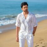 Ashok Selvan Instagram - உங்களுக்கும் உங்கள் குடும்பத்தினருக்கும் இனிய தமிழ் புத்தாண்டு வாழ்த்துக்கள்! ⚡️ Thank you for this @fashiondrift.magazine and @shyamala_prabhakar styled by @praveenraja 📸 - @arunprasath_photography @karthikmakeupartist @makeup_maaster : @adfestive_