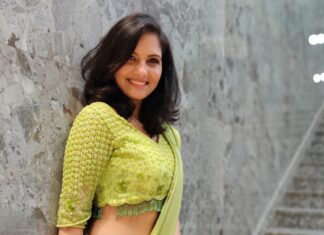 Ashwathy Warrier Instagram - Wore this gorgeous green saree recently for an evening reception party and I absolutely loved it! Styled by my one and only @mehndi_jashnani Saree designed by @sruthikannath22 Thank you for this amazing custom made saree with beautiful & intricately designed blouse. It was such a satisfying experience wearing a saree after ages.The joy of wearing Indian clothes😍 Thank you both for the beautiful outfit 💕 #greensaree #blouse #reception #partywear #partysaree #designersarees #deaignerblouse #green #actor #model #indianwear #india #uk #london #diamonds #styling #elegant #beautiful #photoshoot #beautiful