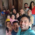 Ashwathy Warrier Instagram - Cherishing the best times I could have possibly asked for in recent days! It was an absolute famjam!! Love you all and miss you all too! Hope to do this more often @kiran_warrier @smithacwarrier @sachinwarrier @saanandwarrier @divyawarier @akash_ravikumar @manvichaudhary @dhruva.madhavan @divz.warrier #papi #kunni #newcousin😉 #famjam Bangalore, India