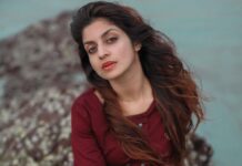 Athmiya Instagram - Seas the day 🌊 📸 @_zastra 🌊 Chaal Beach Kannur