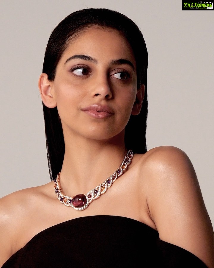 Banita Sandhu Instagram - Magnificent Monday! Incredibly honoured to launch the @Bulgari Magnifica collection today alongside such extraordinary women wearing the most draw droppingly gorgeous necklaces 🤩 Thank you for having me #Bvlgari @jc.babin ✨ #BvlgariHighJewelry #BvlgariMagnifica Photographer: @bypip Director: @rodneyrico Creative: @mcwhirterstudio Stylist: @chercoulter Hair: @cwoodhair Make-up: @naokoscintu #AD