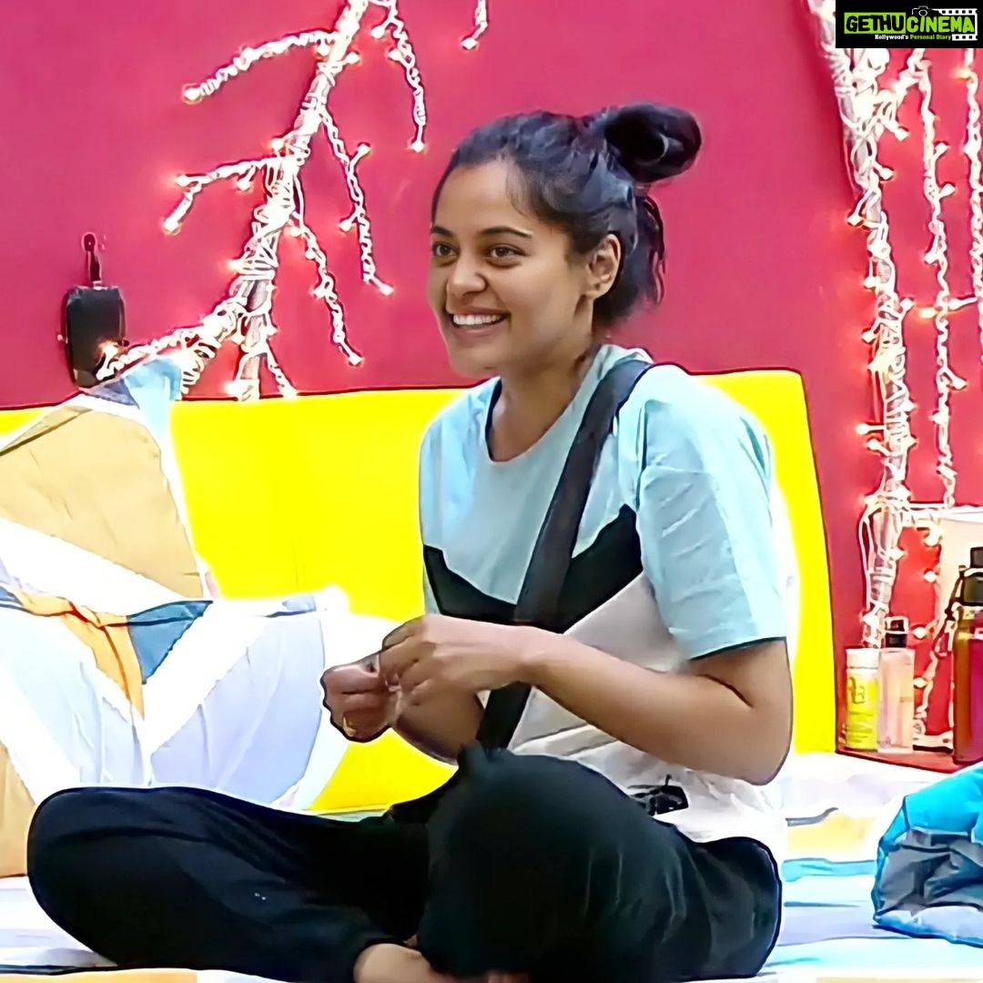 Bindu Madhavi Instagram - Smile ❤️ Support Bindu Madhavi ❤️ Login to Disney + Hotstar APP Search for BIGG BOSS NONSTOP CAST YOUR VOTE FOR Bindu Madhavi (10 Votes) #bindumadhavi #bbteluguott #biggboss5 #BiggBossNonStop #biggbossnonstoptelugu
