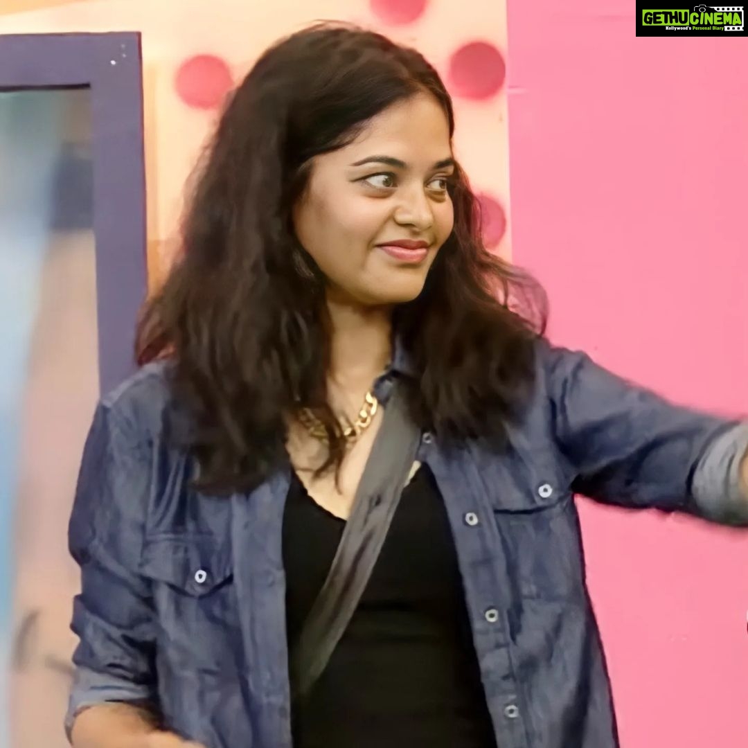 Bindu Madhavi Instagram - Support Bindu Madhavi ❤️ Login to Disney + Hotstar APP Search for BIGG BOSS NONSTOP CAST YOUR VOTE FOR Bindu Madhavi (10 Votes) #bindumadhavi #bbteluguott #biggboss5 #BiggBossNonStop #biggbossnonstoptelugu