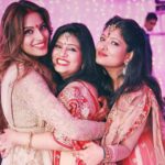 Bipasha Basu Instagram - Sestras ❤️Basu Sisters ❤️ #siblingday #siblinglove