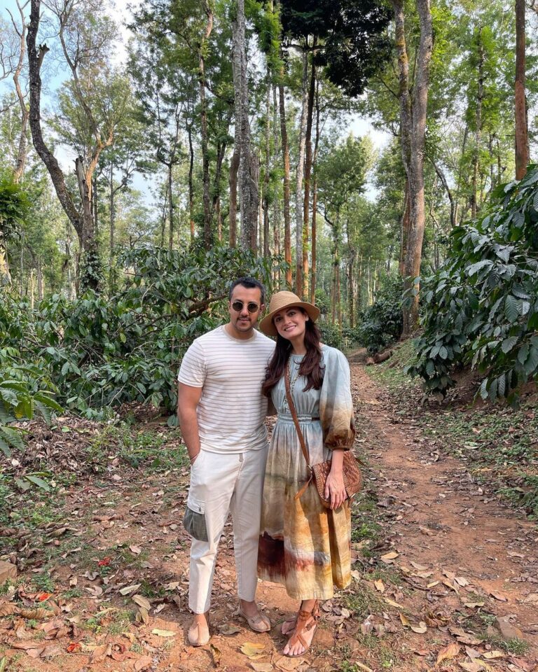 Dia Mirza Instagram - What makes us happy? Nature 🌳 What makes us mindful? Nature 🌻 What heals us? Nature 🦋 Make time #ForNature everyday 🌏 Because we are nature. Only when we move away from nature do we lose balance and ourselves. “Look deep into nature, and then you will understand everything better.” - Albert Einstein #WednesdayWisdom #GenerationRestoration #OnePlanetOnePeople #ForPeopleForPlanet #SDGs #GoOutside #SeekNature Coorg,Karnataka