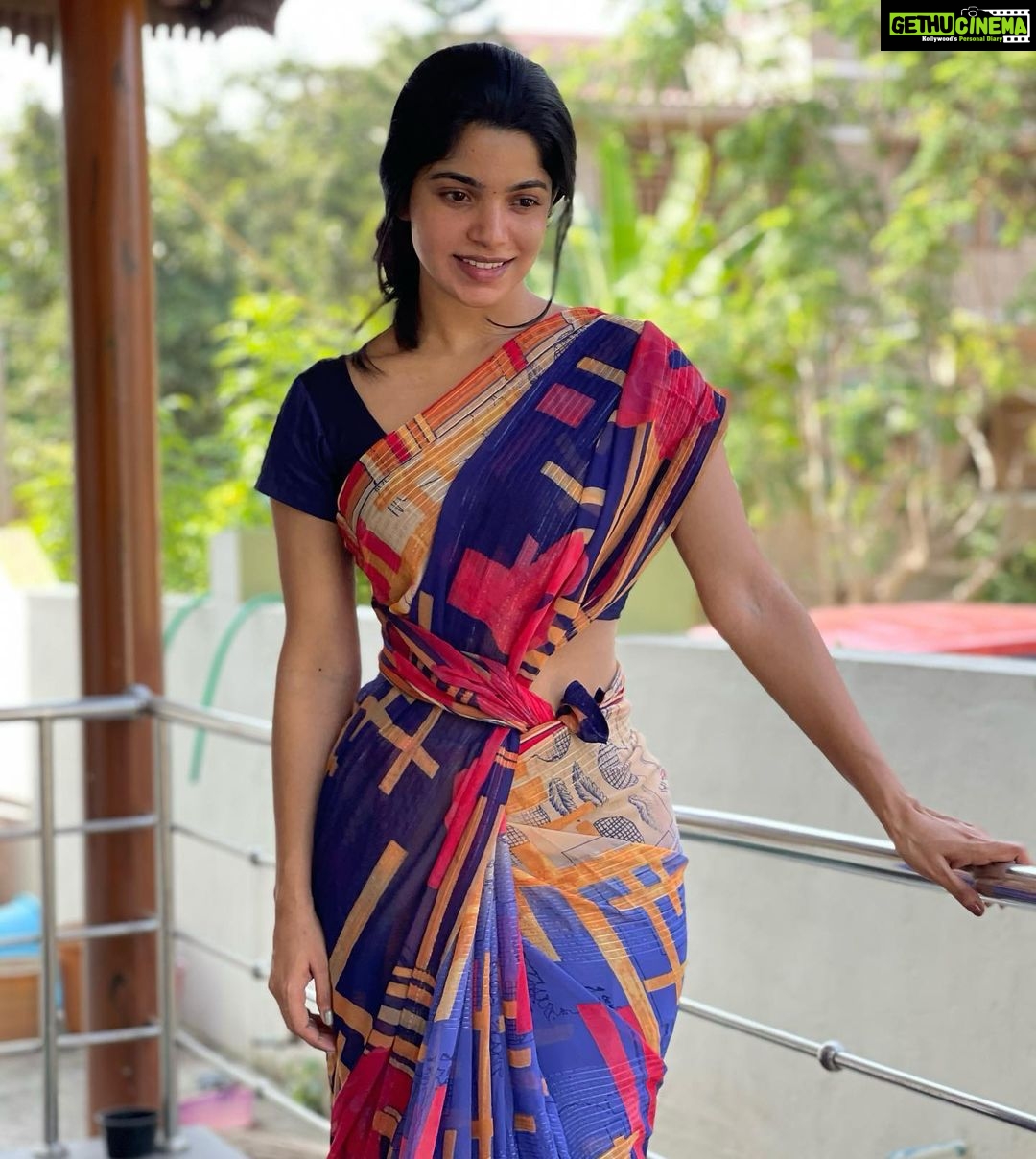 Actress Divya Bharathi HD Photos and Wallpapers January 2022 - Gethu Cinema
