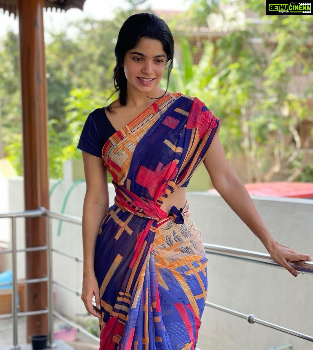 Actress Divya Bharathi HD Photos and Wallpapers January 2022 - Gethu Cinema Actress Divya Bharathi HD Photos and Wallpapers January 2022 - Gethu Cinema