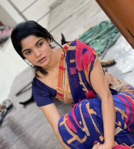 Divya Bharathi Instagram - A saree and a bun >>>>>> everything else!