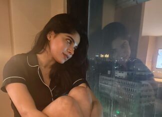 Divya Bharathi Instagram - Cuddle weather.