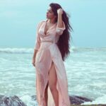 Divya Bharathi Instagram - Everything comes and goes in waves.