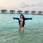 Divya Bharathi Instagram - Sun, sky, sea….in the mood of maldiveees🌊🏝🦈 Maldives