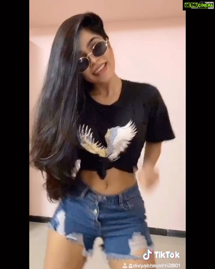 Divya Bharathi Instagram - Who else felt this song?????😇 #makeba #randomness