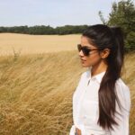Divya Bharathi Instagram - Those were the days of pure madness and magic!❤️🧚🏼‍♀️ #takemeback #backin2018 Paris, France