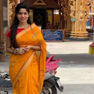 Divya Bharathi Instagram - To a new beginning❤️ Mommy @latha639 broski @mahi_0665 Prathyangira Devi Temple, Shollinganallur
