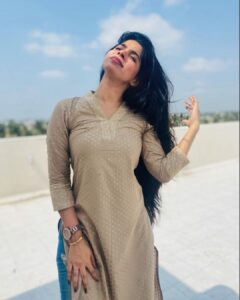 Divya Bharathi Instagram - Sky & Me ⛅️