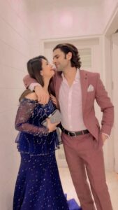 Divyanka Tripathi Instagram - Zara badmash, zara shaitan hai tu. Meri Jaan hai tu!
#MeriJaan