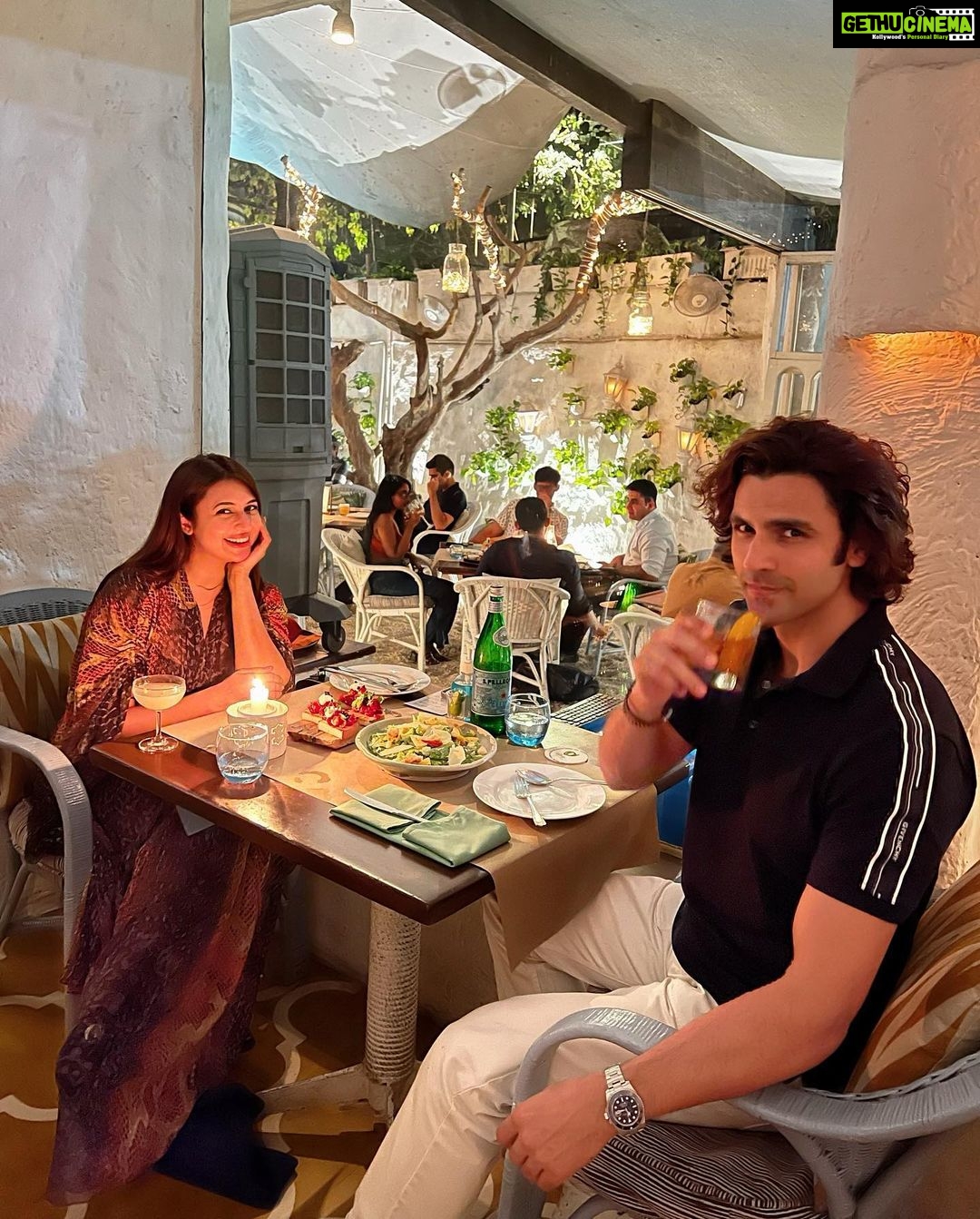 Divyanka Tripathi Instagram - Love our impromptu date nights 🕯️