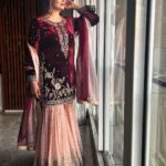 Divyanka Tripathi Instagram - Woh Makhmali Shaam 🌅 #IftarReady Styled by @stylingbyvictor @sohail__mughal___ Outfit @jiyabyveerdesignstudio Jewellery @abhilasha_pret_jewelry