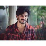 Dulquer Salmaan Instagram - When senior tells you to, “Catch the light” “Look at the camera” “Don’t fake smile” And your knees are wobbly cause it’s him behind the Lens. 📸 @mammootty #photographingmeforever #foreverbehindthecamera #onebehindourbestcaptures #fatherslove #blessed