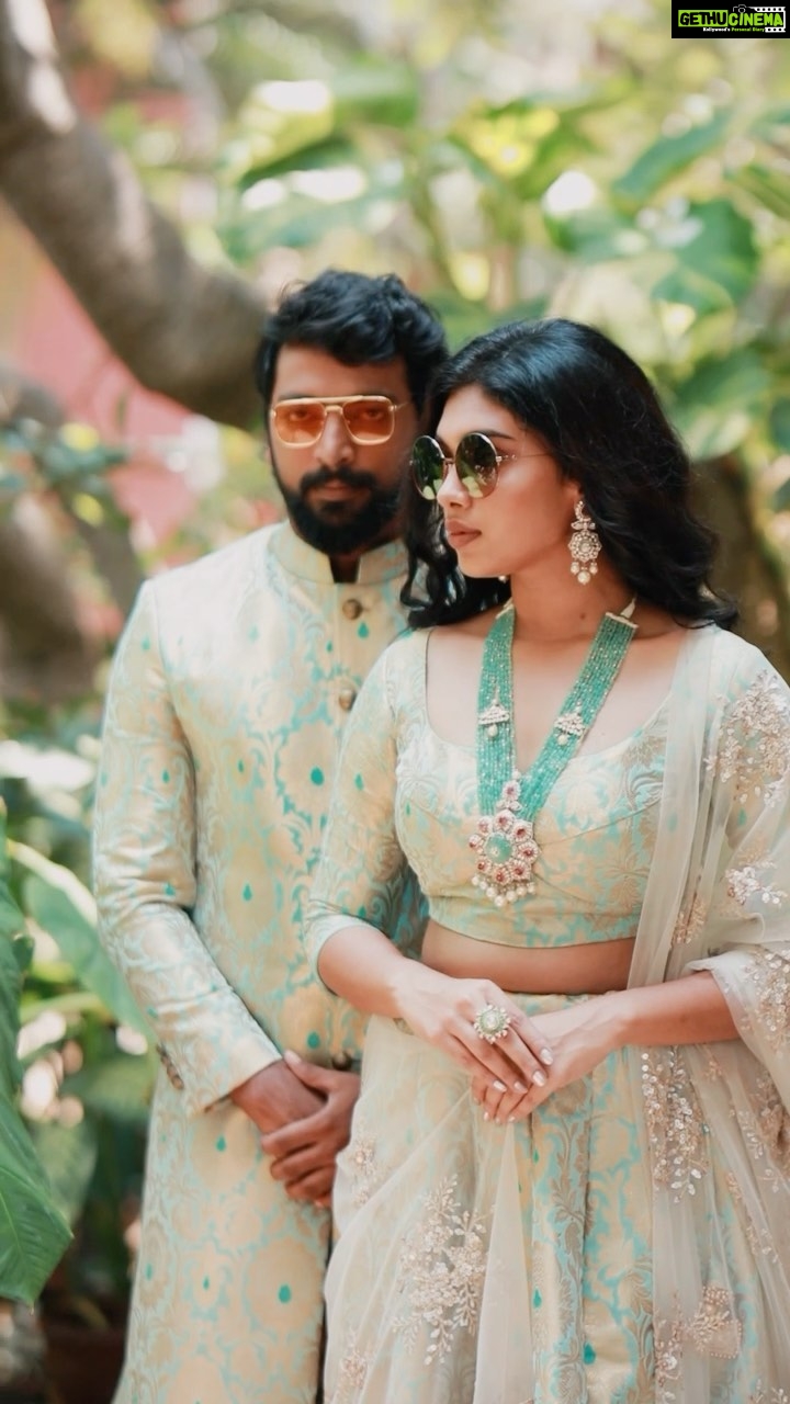 Dushara Vijayan Instagram - It is always nice and good to work with you @kalaiyarasananbu . . . Shot by : @thevenkatbala Outfit : @singarajah.uk X @magizham_boutique X @magizham_bridal Jewellery : @challani_jewellery Makeup : @chisellemakeupandhair @makeupbyyesu Hair : @puii_c_ammy Assistance : @blessymakeupandhair Location : @bouteak_india