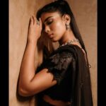 Dushara Vijayan Instagram - . Shot by : @aarontheobed • • Designer: @archana.karthick • • Makeup: @chisellemakeupandhair • • Jewellery: @surendrajewellery • • Hair: @puii_c_ammy • • Location: @varnamalaweddingexperience • • Associates: @kaybee_gram @travel.balaji_yadhav