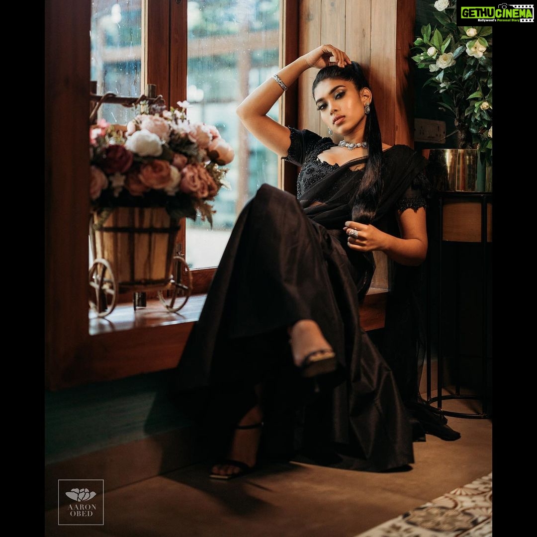 Dushara Vijayan Instagram - . Shot by : @aarontheobed • • Designer: @archana.karthick • • Makeup: @chisellemakeupandhair • • Jewellery: @surendrajewellery • • Hair: @puii_c_ammy • • Location: @varnamalaweddingexperience • • Associates: @kaybee_gram @varnamalaweddingexperience Varnamala Wedding Experience Centre