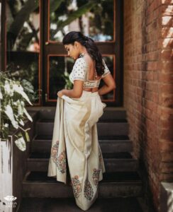 Dushara Vijayan Instagram - Shot by : @aarontheobed Assist : @kaybee_gram @travel.balaji_yadhav Outfit : @ashwin.thiyagarajan Jewellery : @mspinkpantherjewel Hair : @puii_c_ammy Makeup : @chisellemakeupandhair Location : @eastcoast_madrassquare Chennai, India