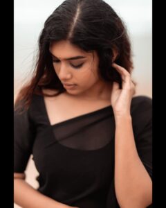 Dushara Vijayan Instagram - கண்ணம்மா! . . . . Shot by : @thevenkatbala Hair : @puii_c_ammy Makeup : @chisellemakeupandhair Outfit : @bespoketanyabatra Chennai, India