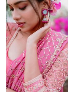 Dushara Vijayan Instagram - Shot by : @soozanapvan H&M : @renuka_mua Outfit : @studio149 #actor #actress #model #indianmodel #indianactor #indianactress #fashion #design #photoshoot #indian #southindian #stylist #makeup #artist #fashionmodel #style #modeling Chennai, India