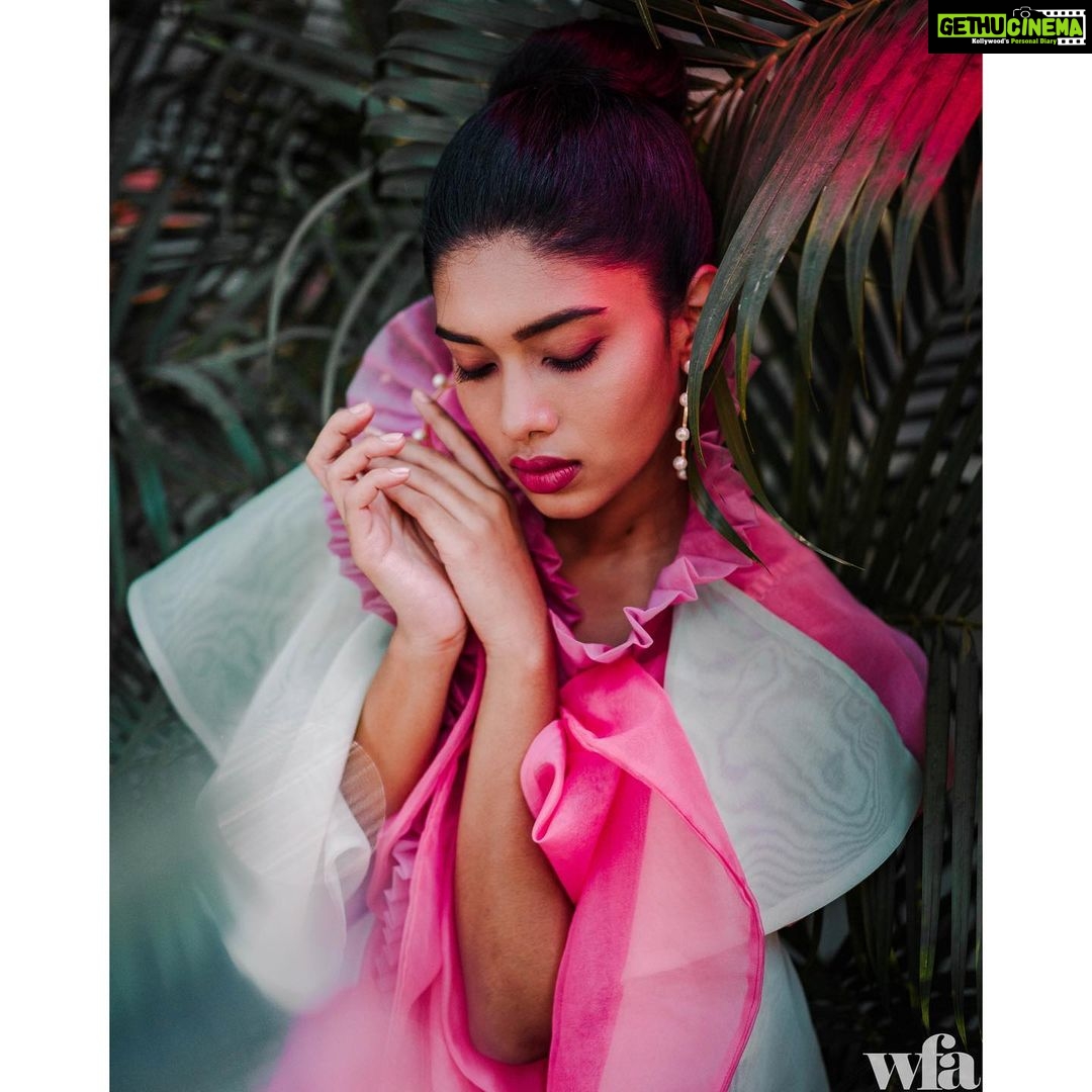 Dushara Vijayan Instagram - Shot by : @who.is.wfa @waseemfahmed @p.pugsley Styling : @stylemuze Cape : @mint_closet32 H&M : @renuka_mua Location : @fikachennai Fika Chennai